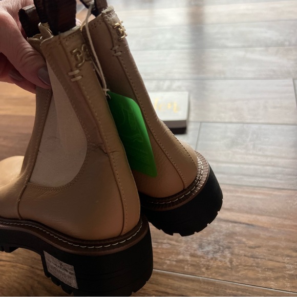 Sam Edelman Laguna Lug Sole Boots NWT - Picture 7 of 9